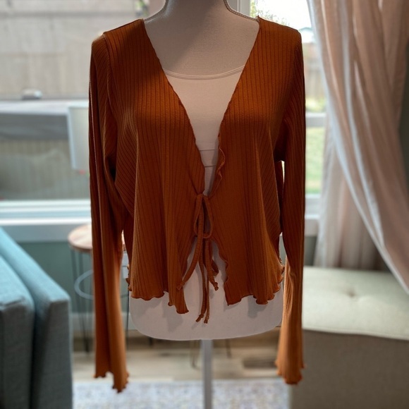 Urban Outfitters Leila ribbed tie-front long sleeve top size 3X - Picture 7 of 14